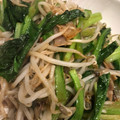とらりん♡'s cooksnap of when they made 小松菜ともやしとベーコン炒め（中華あじ）.