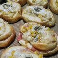 ameうめ's cooksnap of when they made マヨコーンパン.