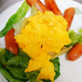 こんがり煎餅's cooksnap of when they made レタス・ウインナー・卵のマヨ炒め.