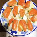 YONPO's cooksnap of when they made とろける漬けサーモンｄｅ絶品押し寿司.