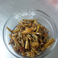 HALYUI's cooksnap of when they made ごぼうとにんじんのきんぴら。鶏皮と一緒♪.