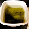 azbjbn's cooksnap of when they made 昆布だしの取り方.