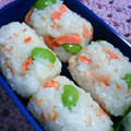 watyami's cooksnap of when they made 枝豆と鮭のおにぎり。.