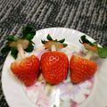 〜お鶴〜's cooksnap of when they made ストローで超かんたんないちごの飾り切り！.