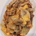 yocchi0329's cooksnap of when they made マイタケと卵とレタスのオイスター炒め.