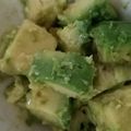 ごにょ's cooksnap of when they made 俺流のおつまみ！アボカドの塩ニンニク和え.