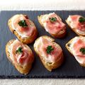 よこ耳ねこ's cooksnap of when they made 生ハムとガーリッククリチのブルスケッタ♡.