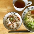 puniＫ's cooksnap of when they made 冷や飯でも♪鮭と塩昆布の混ぜご飯♡.