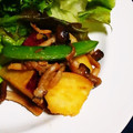 クックOE3YFA☆'s cooksnap of when they made さつま芋としめじとソーセージ炒め.