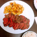 creamtanto's cooksnap of when they made 炊飯器で簡単ローストビーフ.