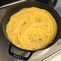 マピ子's cooksnap of when they made ストウブで乾麺を湯がく.