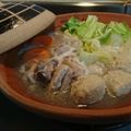 ダイナマイト漆黒's cooksnap of when they made これぞ！専門店の味、博多水炊き.