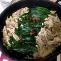 alice218's cooksnap of when they made もつ鍋風♪キャベツと豚肉のにんにく鍋.