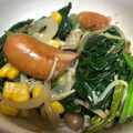 yurippii's cooksnap of when they made ちぢみほうれん草とキノコのニンニク炒め.