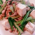 ラプラプ☆'s cooksnap of when they made 小松菜とツナとはんぺんのにんにく醤油炒め.