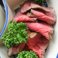 圧力鍋ごはん's cooksnap of when they made お鍋で放置して作る、簡単ローストビーフ♪.