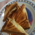 あやこ６１'s cooksnap of when they made とっても簡単！ホットチーズサンド.
