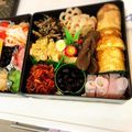 ★みーちゃんママ★'s cooksnap of when they made おせち♥かまぼこ飾り切りバラの花.