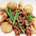とこぺ's cooksnap of when they made 新じゃがと豚挽肉の豆板醤炒め.