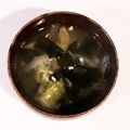 クックL8U9HI☆'s cooksnap of when they made 簡単和食にキャベツ玉ねぎワカメのお味噌汁.