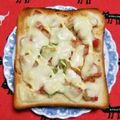 こげ岡's cooksnap of when they made ネギ味噌のカニカマトースト.