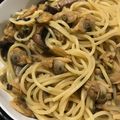 Eire's cooksnap of when they made あさりとしめじの和風パスタ.
