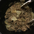 shigekon's cooksnap of when they made 牛薄切り肉と大根の甘辛炒め.