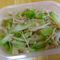 こころんち☆'s cooksnap of when they made ブロッコリーの茎とエノキのバター醤油炒め.