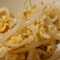 ちゅちゅちゃみ's cooksnap of when they made シャキシャキ♪簡単モヤシと卵の炒め物♡.