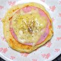 nosso's cooksnap of when they made 朝食に☆とろ～りチーズとハムのパンケーキ.