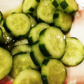 ハッピィ0730's cooksnap of when they made 梅こぶ茶で簡単！きゅうりの浅漬け.