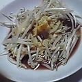 よっちゃん嫁's cooksnap of when they made ソルトが命☆もやしの節約スペインオムレツ.