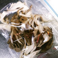 STimeBlues's cooksnap of when they made えのきと舞茸の保存♡(°´ ˘ `°)/.