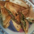 あやこ６１'s cooksnap of when they made アボカドのおいしいホットサンド♪.