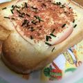 かたさん☆彡's cooksnap of when they made 好みのふりかけで☆ふりかけチーズトースト.