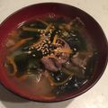 ♪にっしー♪'s cooksnap of when they made 具沢山♪韓国風ワカメスープ.