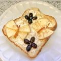 はらぺこしろうさぎ's cooksnap of when they made 黒豆とクリームチーズとリンゴのトースト.