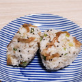 アクセル☆'s cooksnap of when they made ザーサイとゴマのおにぎり.