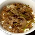 sato3★'s cooksnap of when they made 豚こま切れ肉と千切りキャベツの山椒醤油丼.
