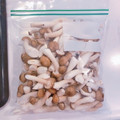 ちゃぴ♥'s cooksnap of when they made ★冷凍保存★茸(しめじのほぐし方付き)★.