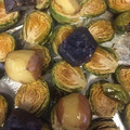 もりけいがーふぃー's cooksnap of when they made 芽キャベツとじゃが芋のオーブン焼き.