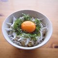 mafinn's cooksnap of when they made ☆簡単朝食☆しらすと大葉の卵かけご飯.