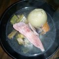 inLondon's cooksnap of when they made 骨付きローストハム…その後のポトフ.