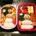 クックHLLDMN☆'s cooksnap of when they made お正月キャラ弁＊鏡もちミカン君♪.
