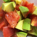chiitar0's cooksnap of when they made 簡単おいしい！アボカドトマトサラダ♡.