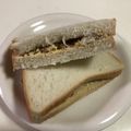 papikun's cooksnap of when they made カレーリメイク☆カレーと卵のサンドイッチ.