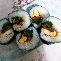 夢夢555's cooksnap of when they made 柔らか牛そぼろと玉子の太巻き風おにぎり♪.