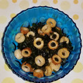紅茶とチーズケーキ's cooksnap of when they made ☼焼肉のたれで♪わかめと竹輪の簡単炒め.