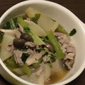 blueseal's cooksnap of when they made 葉っぱも丸ごと♪カブと豚肉の煮物.