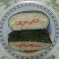 みみりん♪♪'s cooksnap of when they made かにかまチーズおにぎらず.